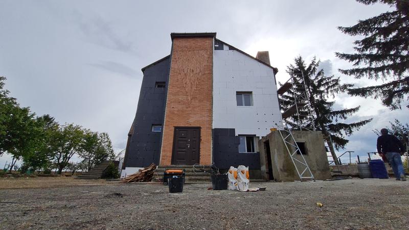 Bătrânii nimănui, găzduiți în fosta vilă de protocol a lui Nicolae Ceaușescu, Foto: Asociatia "Salveaza o inima"