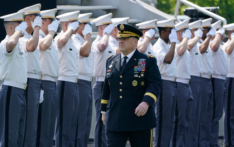 Generalul Mark Milley, seful Statului Major american, in vizita la Academia West Point, Foto: TIMOTHY A. CLARY / AFP / Profimedia