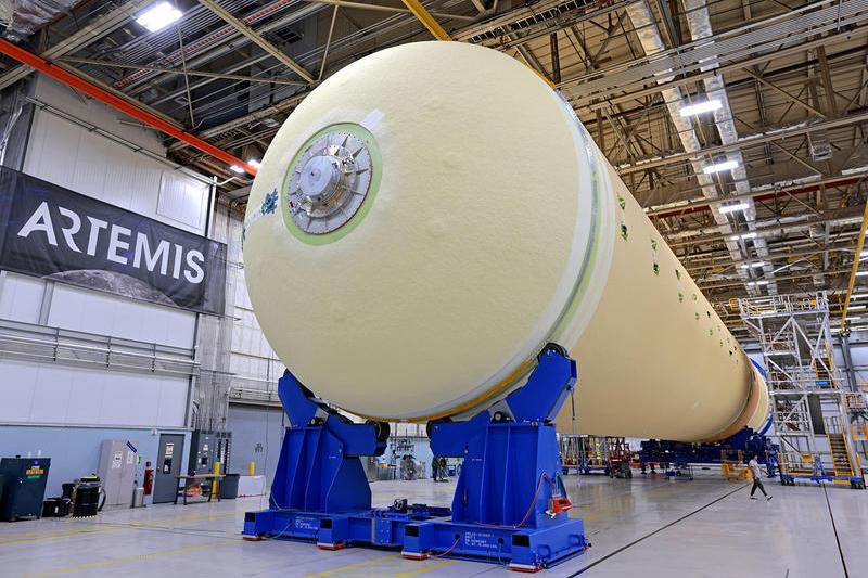 Racheta SLS in hangar, Foto: NASA