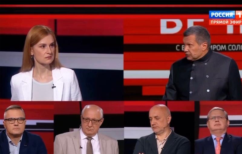 Schimb de replici intre Vladimir Soloviov si Maria Butina, Foto: East2West News / WillWest News / Profimedia Images