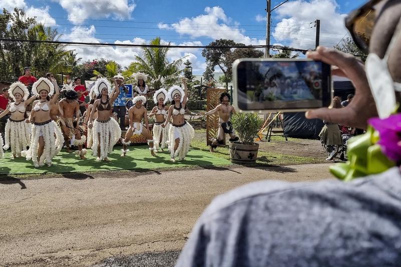 Un prim zbor cu turiști a sosit la aeroportul internațional Mataveri, din Hanga Roa, Insula Paștelui, Chile, Foto: MIGUEL CARRASCO / AFP / Profimedia