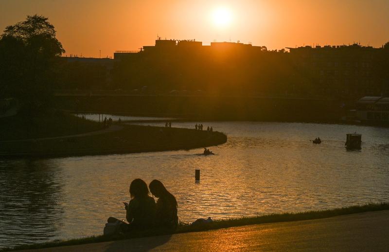 Apus de soare, Foto: Artur Widak/NurPhoto / Shutterstock Editorial / Profimedia