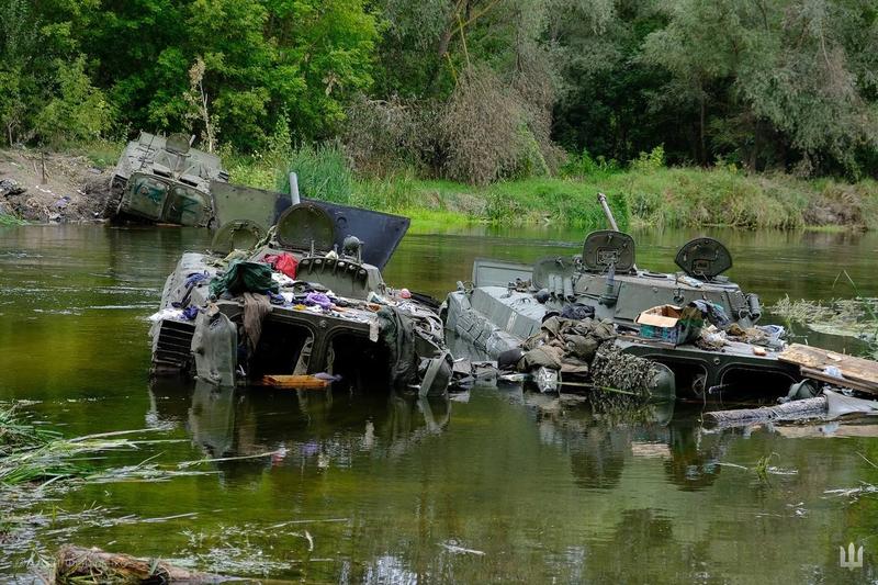 Război în Ucraina: Echipament militar rusesc abandonat după contraofensiva ucrainenilor în regiunea Harkov, Foto: Handout / AFP / Profimedia