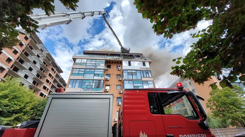 Incendiu puternic la un imobil din Voluntari, Foto: ISU Bucuresti-Ilfov