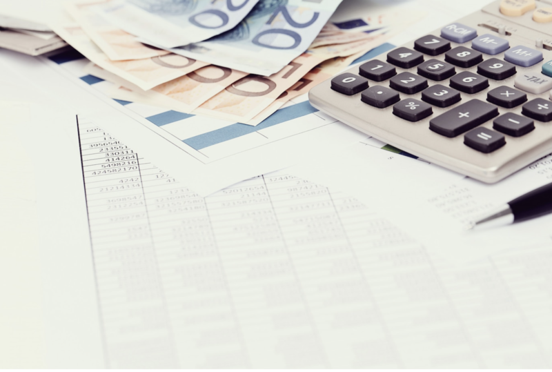 Află cu simulatorul comparativ online de la Keez ce taxe se vor plăti în 2023 pentru cele mai întâlnite tipuri de afaceri, Foto: freepik.com
