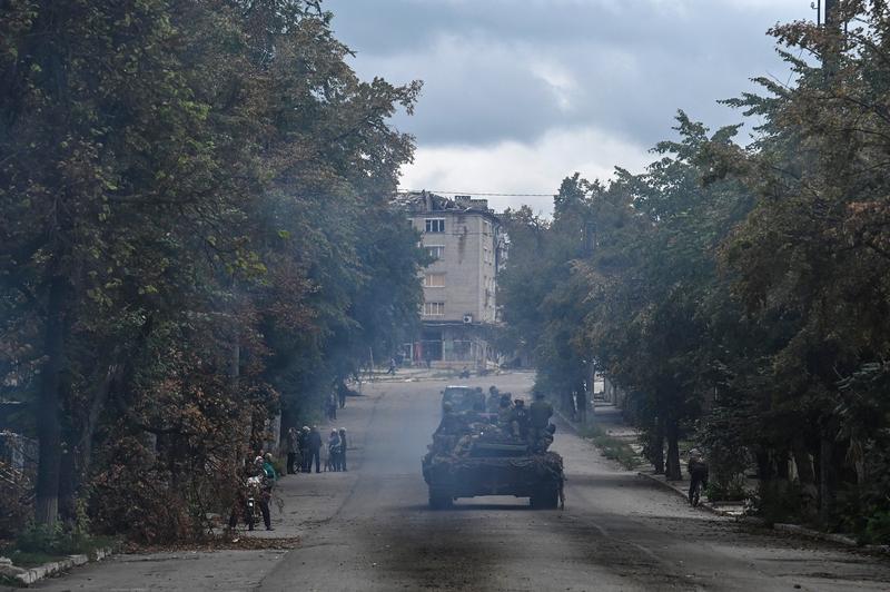 Trupele ucrainene au eliberat orașul Izium, unde a fost găsită o groapă comună, Foto: Juan BARRETO / AFP / Profimedia