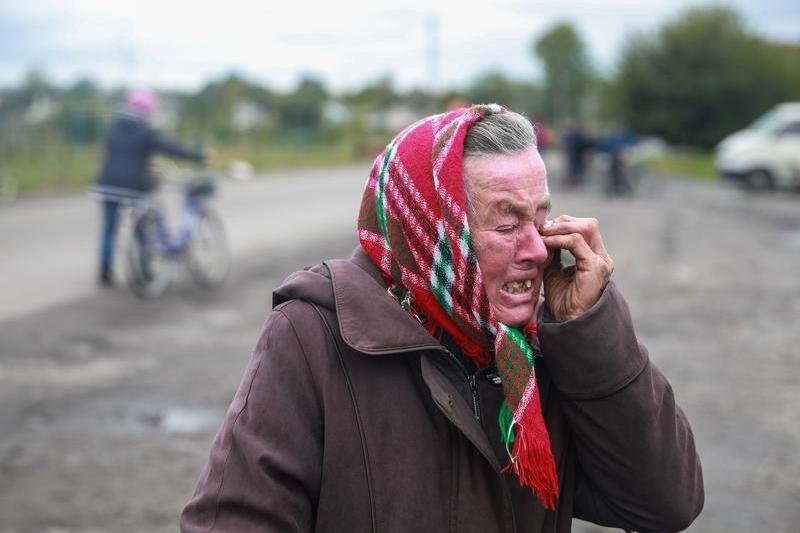 Nadia, de 72 de ani, povesteste despre cele 6 luni de ocupatie rusa a satului Verbivka, Foto: Oleksandr Khomenko/NurPhoto / Shutterstock Editorial / Profimedia