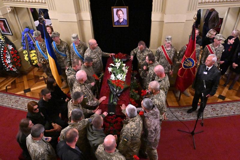 inmormantarea lui Oleksandr Shapoval, fost balerin care a murit in lupta, Foto: Sergei SUPINSKY / AFP / Profimedia