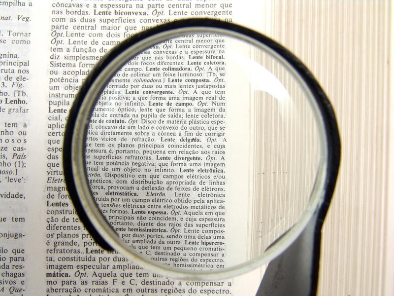 Carte sub lupa, Foto: Gabor Nemes / Zuma Press / Profimedia Images