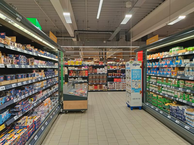 Atentie la cantitatea produselor din supermarketuri, Foto: Hotnews