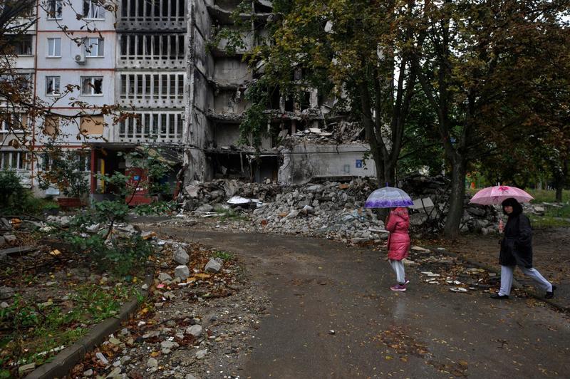 Locuitori din Karkov, Foto: Sergei Chuzavkov/SOPA Images / Shutterstock Editorial / Profimedia