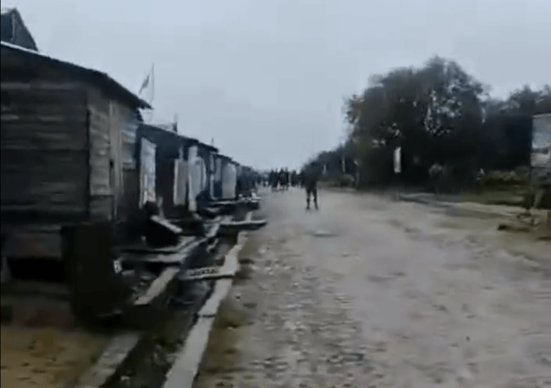 baracile din lemn ale noilor recruti rusi, Foto: Captura video