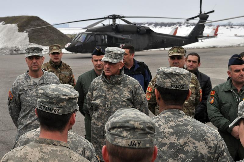 Generalul Mark Hertling, Foto: Dusan Stojanovic / Associated Press / Profimedia Images