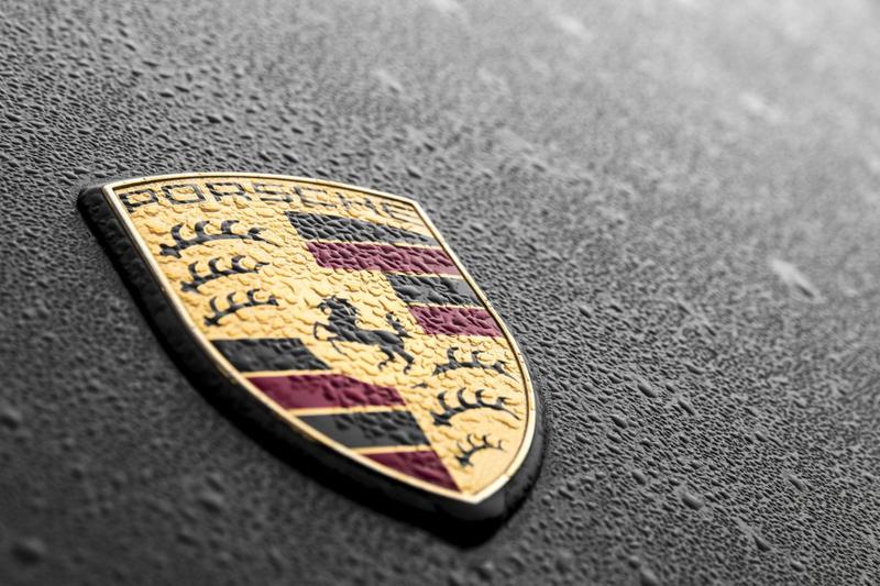 Logo Porsche, Foto: J O Castillo, Dreamstime.com