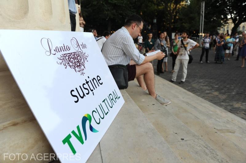 Protest, în 2012, împotriva desființării postului TVR Cultural, Foto: Agerpres