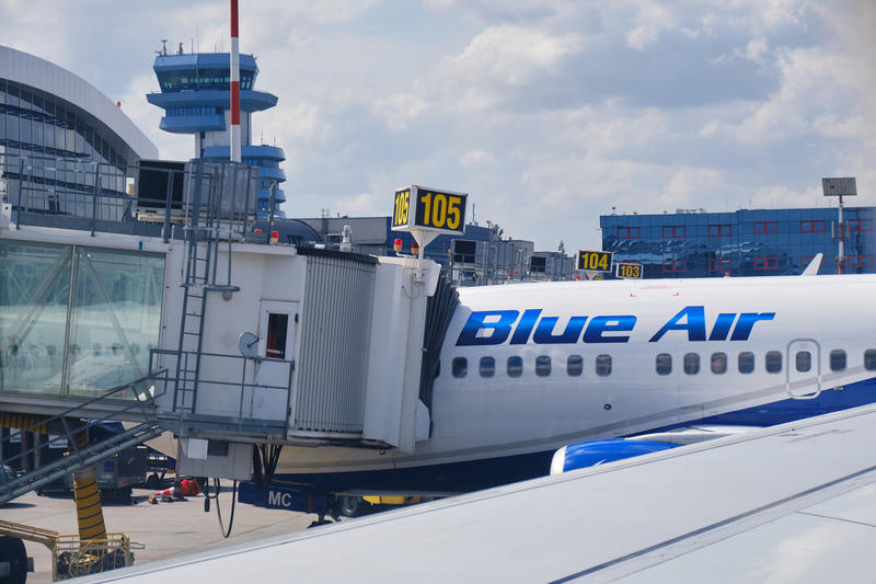 Avion al companiei Blue Air pe aeroportul internațional Henri Coandă, Foto: Dreamstime.com