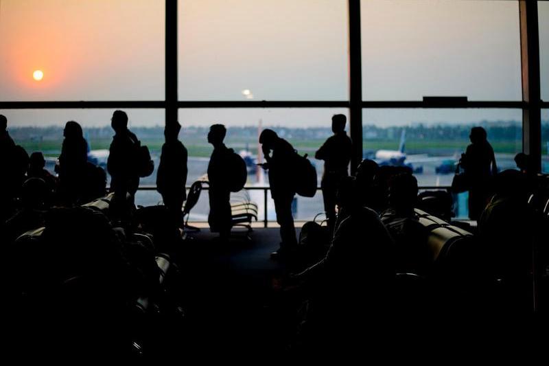 Pasageri așteptând îmbarcarea pe aeroport, Foto: Tewin Kijthamrongworakul / Alamy / Profimedia