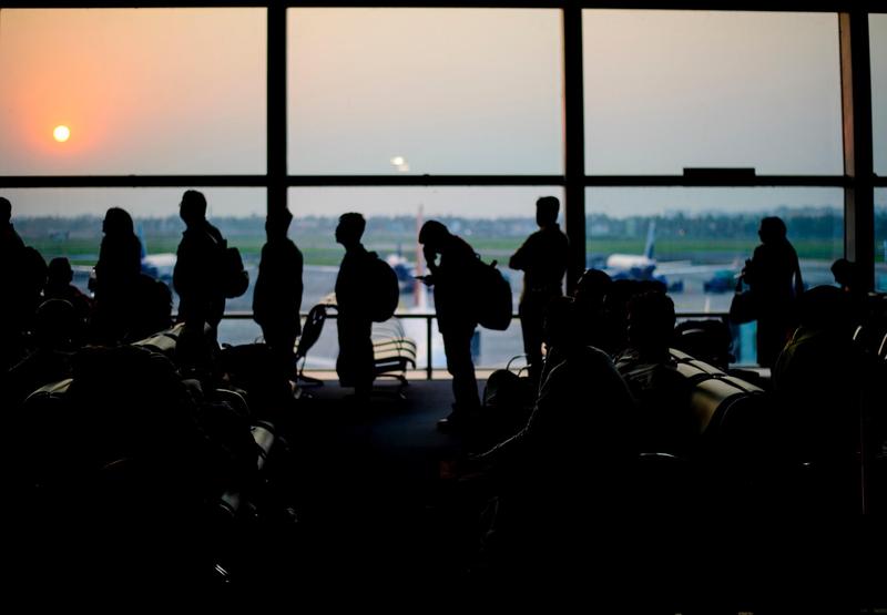 Pasageri așteptând îmbarcarea pe aeroport, Foto: Tewin Kijthamrongworakul / Alamy / Profimedia