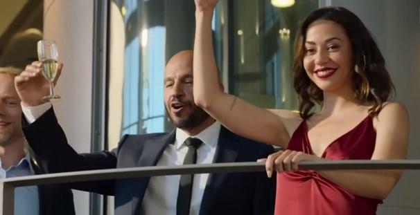 Christian și Xenia, adulți îndrăgostiți în „Loving Adults”, Foto: captura Netflix