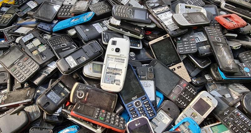 Telefoane vechi, Foto: Vlad Barza / HotNews.ro