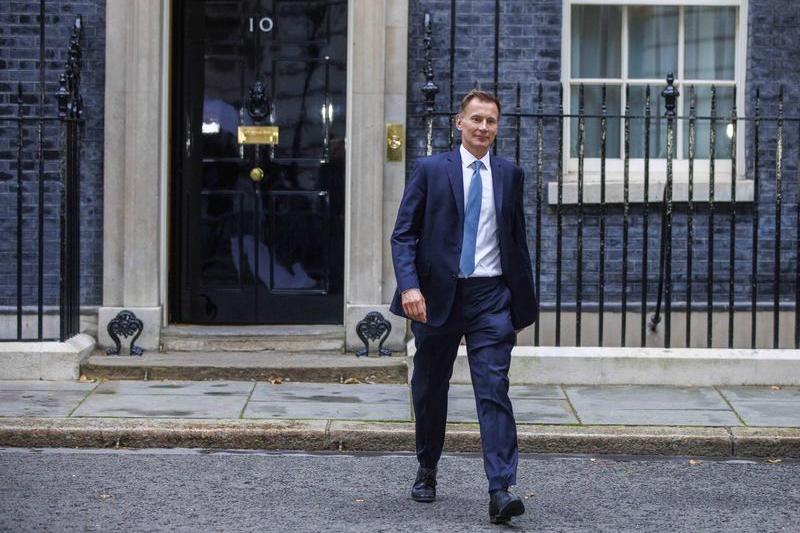 Jeremy Hunt in fata biroului premierului de la 10 Downing Street, Foto: Mark Thomas / Shutterstock Editorial / Profimedia Images