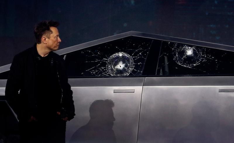 Elon Musk la prezentarea Cybertruck in 2019, Foto: Ringo H.W. Chiu / Associated Press / Profimedia Images