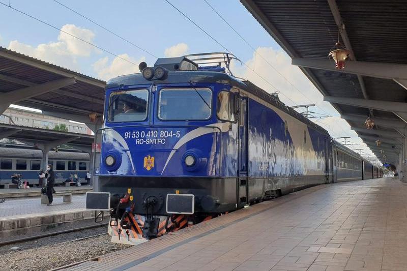 Tren al CFR Calatori, Foto: Vlad Barza / HotNews.ro