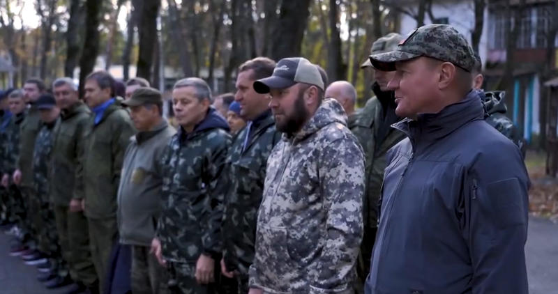 Un nou lot de recruti rusi antrenati pentru razboiul din Ucraina, Foto: Captura video