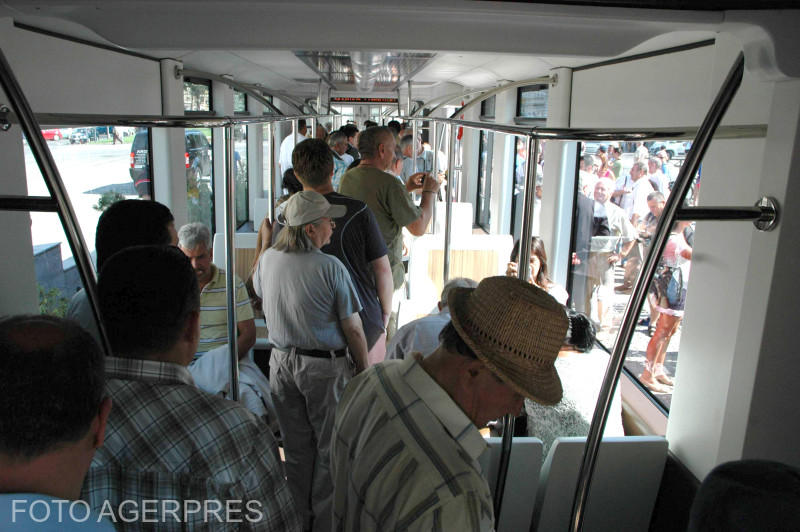 Imagine din tramvai, Foto: AGERPRES