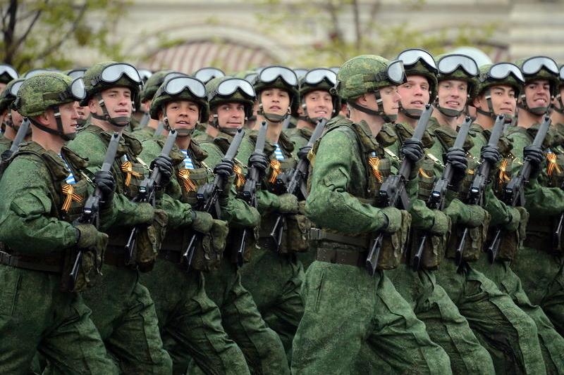 Soldați din trupele de elită aeropurtate rusești la o paradă din Piața Roșie, Foto: DreamsTime