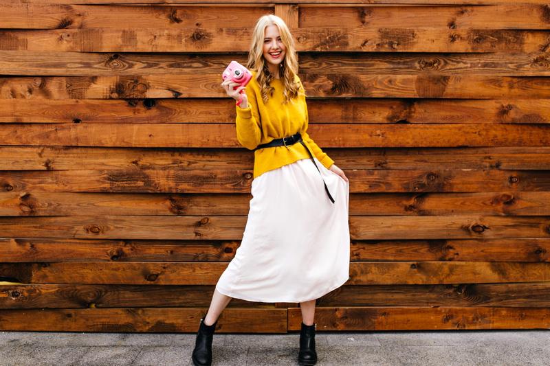 Cum să porți o curea cu o rochie? , Foto: Envato