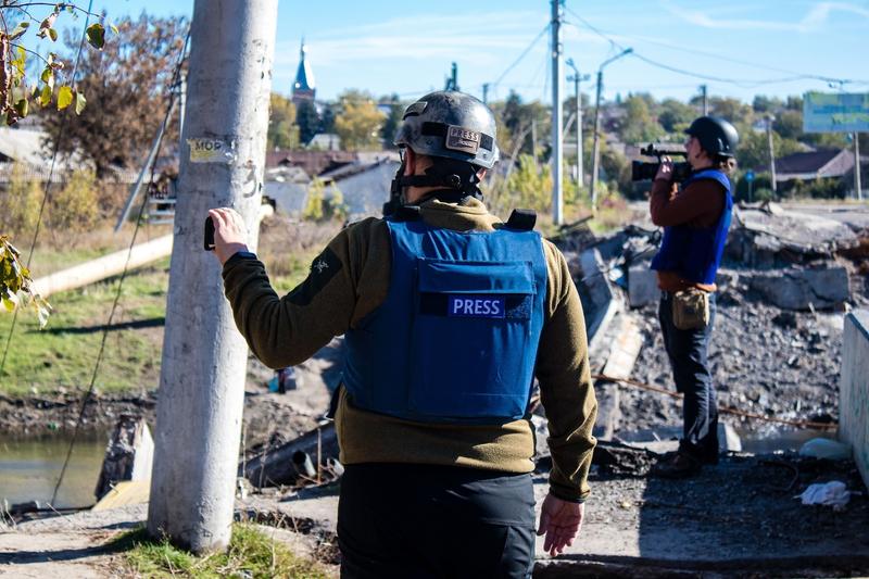 Jurnaliști relatând războiul din Ucraina, Foto: Jose Hernandez / Shutterstock Editorial / Profimedia