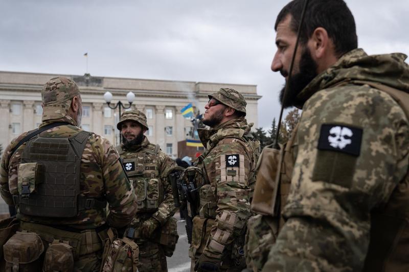 Soldați ucraineni în Herson, Foto: Ashley Chan/SOPA Images / Shutterstock Editorial / Profimedia