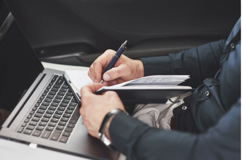 Reporter AP, concediat pentru articolul despre „rachetele rusești” din Polonia, Foto: freepik.com