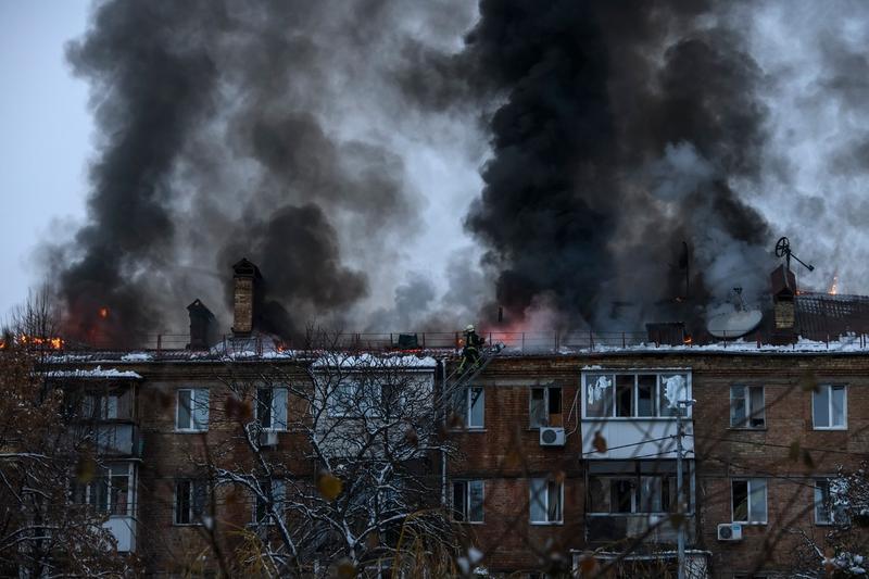 Atac asupra unor clădiri rezidențiale în apropiere de Kiev, Foto: Maxym Marusenko / Zuma Press / Profimedia