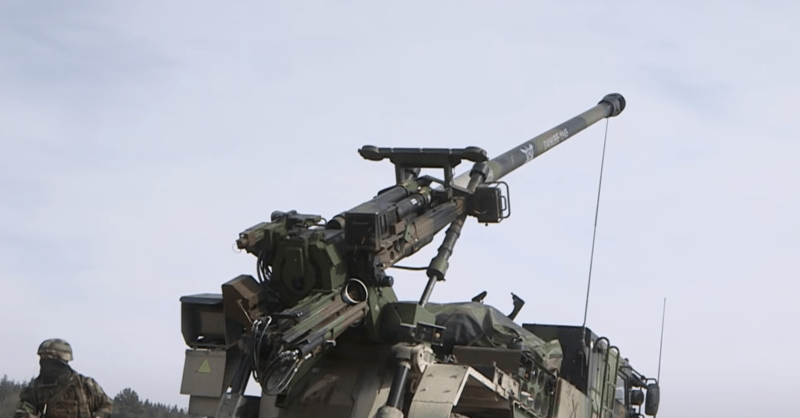 „Francezii au fost uimiți”. Ucrainenii au pus tunuri Caesar pe barje pentru a putea bombarda Insula Șerpilor, Foto: Captura YouTube Military Archive / Aktual24.ro