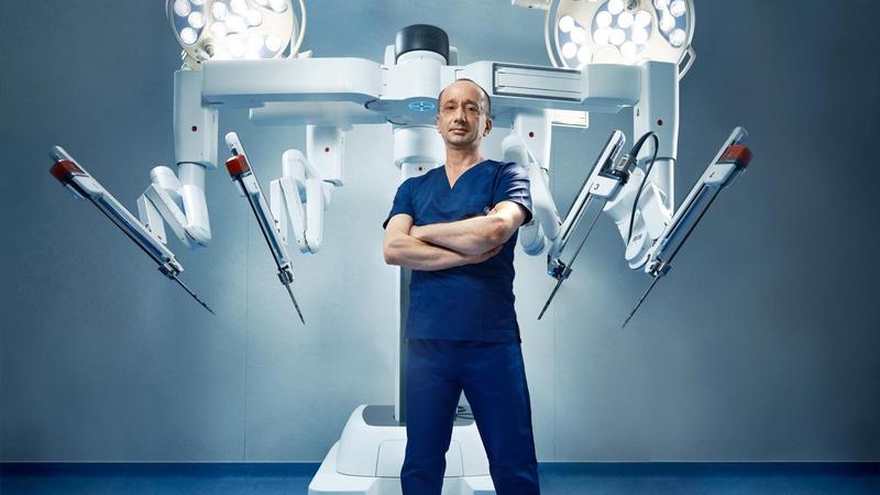 Dr. Cristian Iatagan, chirurgie robotică, MedLife, Foto: MedLife