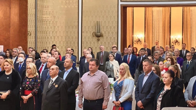 Diana Șoșoacă a sărbătorit Ziua Unității Naționale a Rusiei la ambasada de la București , Foto: Facebook / Ambasada Rusiei