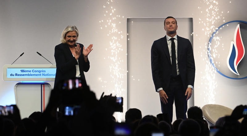 Marine Le Pen și noul lider al Adunării Naționale, Jordan Bardelle, Foto: Alain JOCARD / AFP / Profimedia