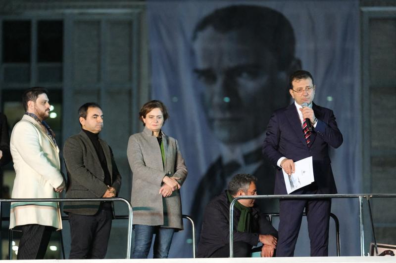 Ekrem Imamoglu (dreapta), condamnat la inchisoare, Foto: Depo Photos/ABACA / Abaca Press / Profimedia