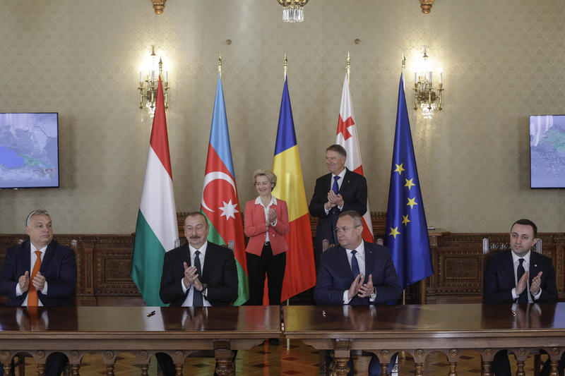 Acord energetic major semnat la București, Foto: Inquam Photos / Octav Ganea