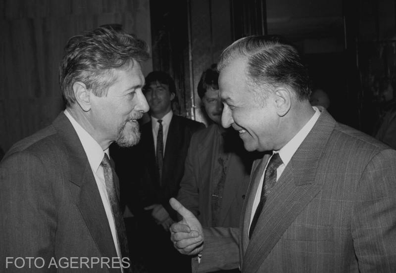 Emil Constantinescu și Ion Iliescu, Foto: AGERPRES