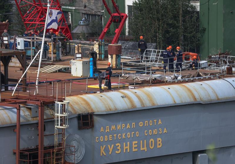 Portavionul rusesc Amiral Kuznețov este de mulți ani în reparații, Foto: Pavel Lvov / Sputnik / Profimedia