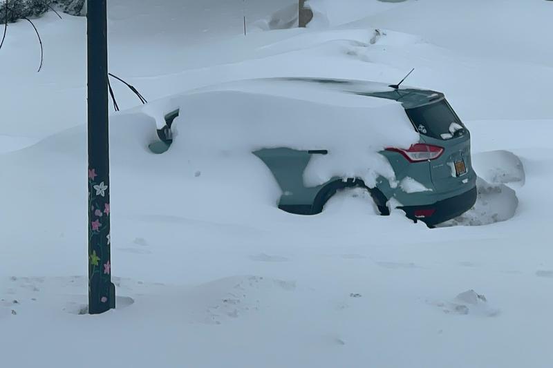Masina blocata in nameti in Buffalo, Foto: Carolyn Thompson / AP / Profimedia