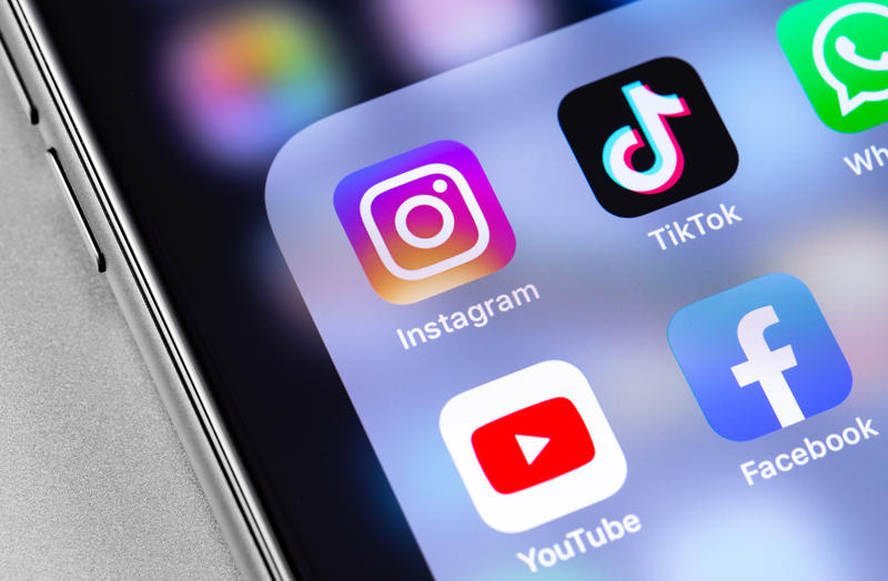 Facebook-Instagram-TikTok-YouTube, Foto: Mikhail Primakov, Dreamstime.com