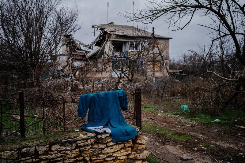 Război în Ucraina: casă distrusă în Davîdiv Brid, regiunea Herson, Foto: Dimitar DILKOFF / AFP / Profimedia