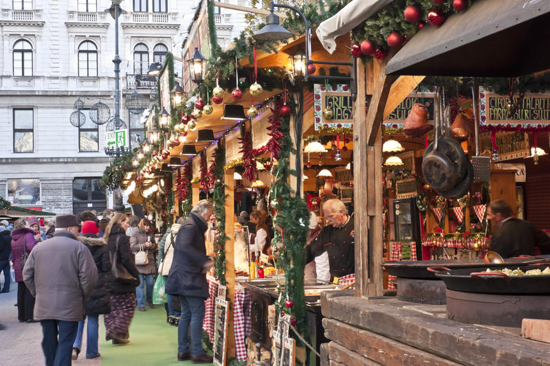 Piață de Crăciun din Budapesta, Foto: DreamsTime / Laraclarence