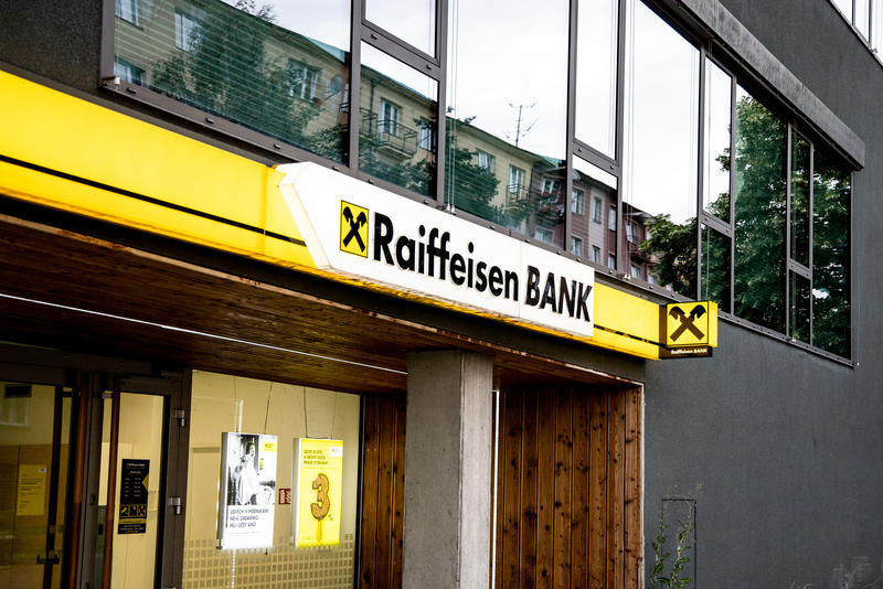 Banca Reiffeisen, Foto: Mino Surkala / Dreamstime.com