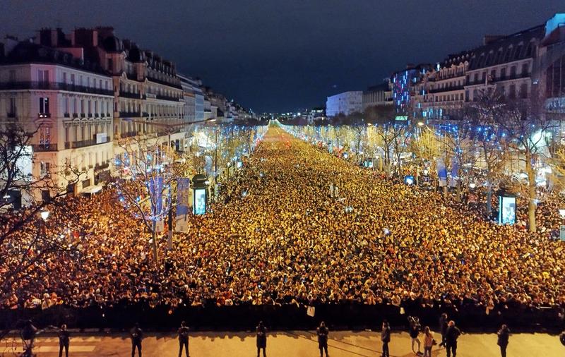 Champs-Elysees din Paris, de Anul Nou, Foto: Marc Ausset Lacroix / Bestimage / Profimedia