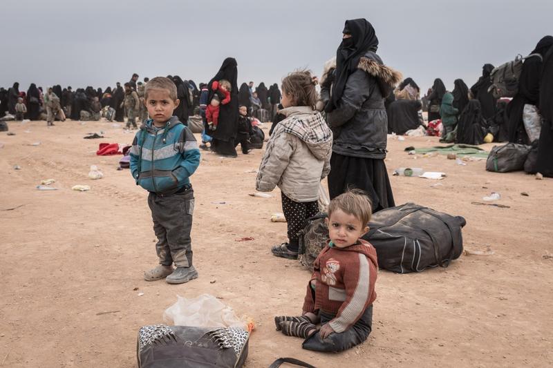 Mii de femei și copii ai jihadiștilor Daesh (ISIS) din Baghouz, Foto: Chris Huby / Zuma Press / Profimedia